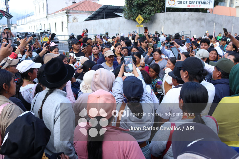 IMBABURA-PARO NACIONAL-DETENIDOS-DIESEL-OTAVALO-CUARTEL DE POLICIA