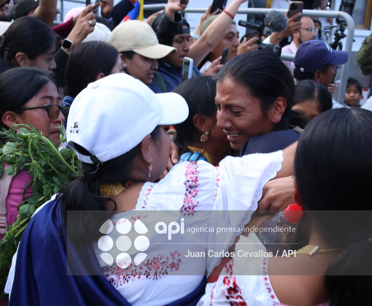 IMBABURA-PARO NACIONAL-DETENIDOS-DIESEL-OTAVALO-CUARTEL DE POLICIA