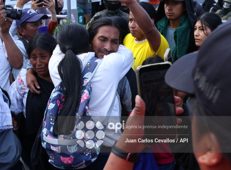 IMBABURA-PARO NACIONAL-DETENIDOS-DIESEL-OTAVALO-CUARTEL DE POLICIA