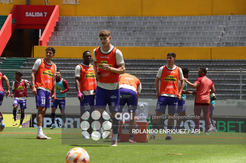 FBL LIGA ECUABET VINO TINTO VS TECNICO UNIVERSITARIO