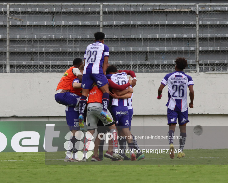 FBL LIGA ECUABET VINO TINTO VS TECNICO UNIVERSITARIO