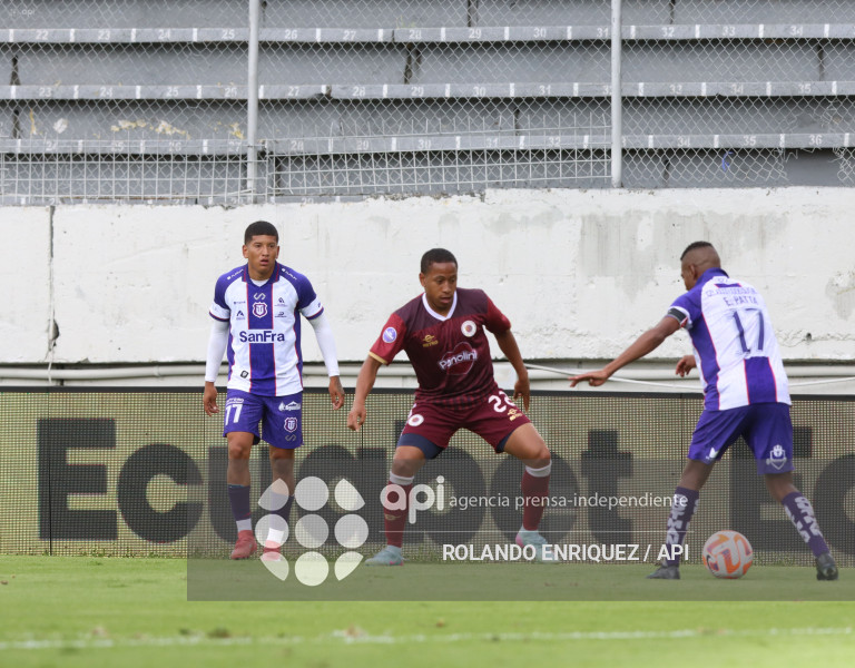 FBL LIGA ECUABET VINO TINTO VS TECNICO UNIVERSITARIO