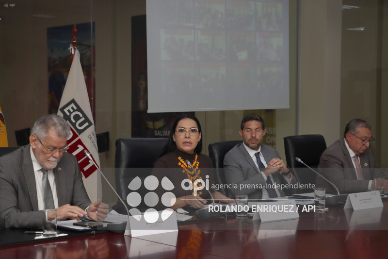 CNE INSTALACION MES ADE SEGURIDAD REFERENDUM