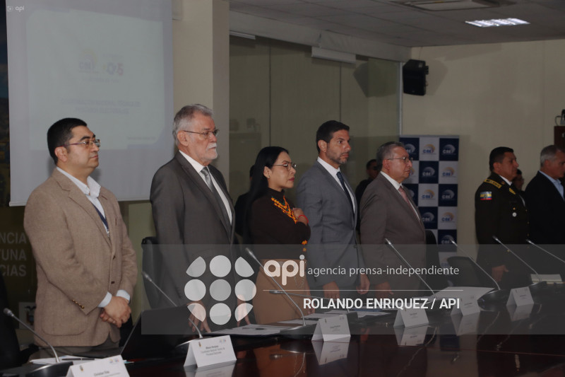 CNE INSTALACION MES ADE SEGURIDAD REFERENDUM