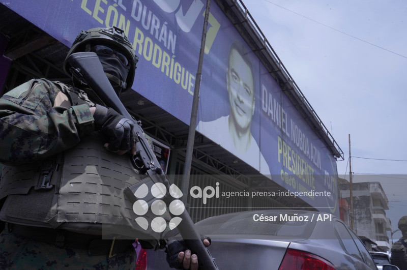 GYE-OPERATIVOS SIMULTANEOS