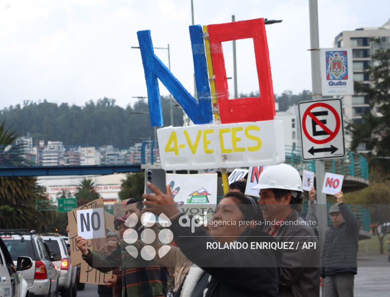 PLANTON A FAVOR DEL NO EN LA CONSULTA POPULAR