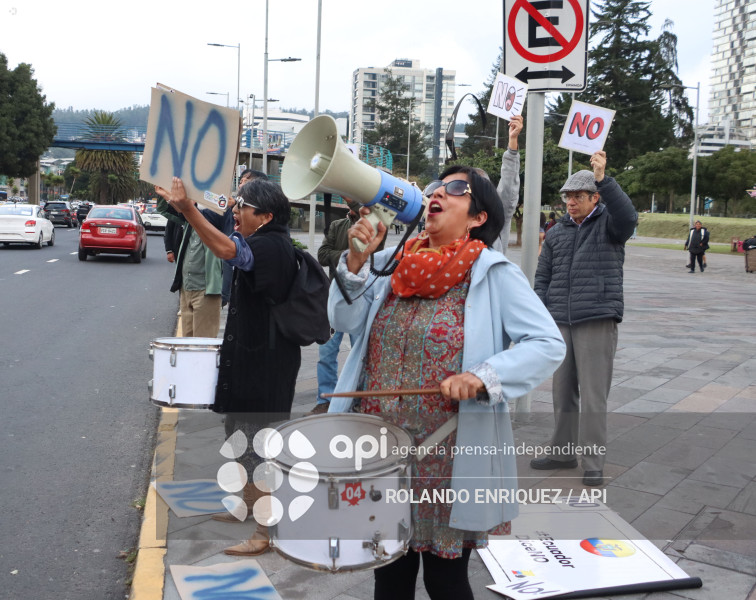 PLANTON A FAVOR DEL NO EN LA CONSULTA POPULAR