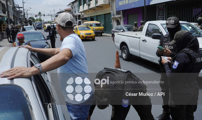 GYE-OPERATIVOS SIMULTANEOS