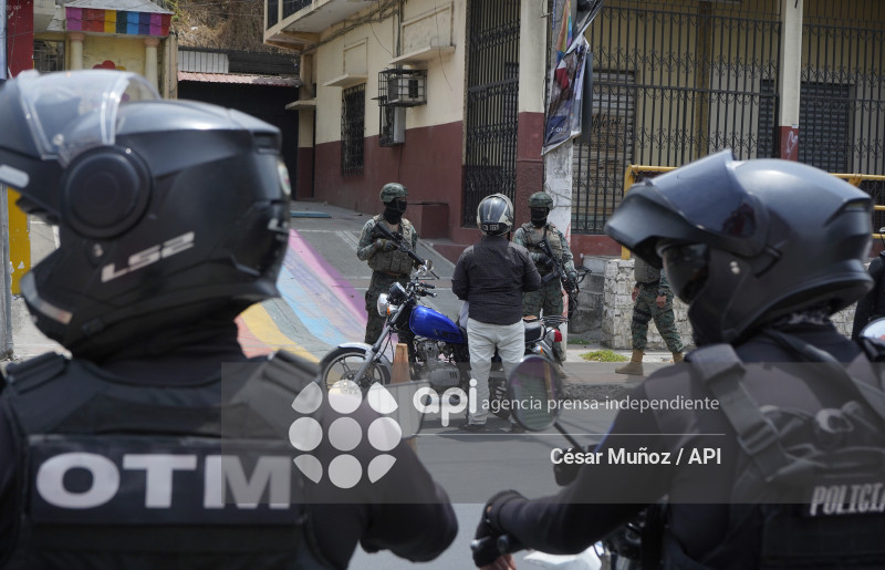 GYE-OPERATIVOS SIMULTANEOS