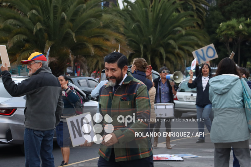 PLANTON A FAVOR DEL NO EN LA CONSULTA POPULAR