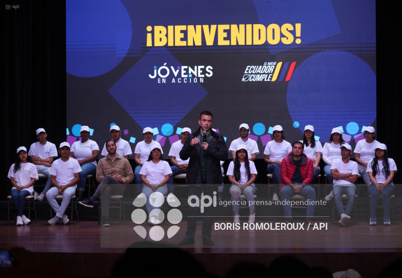 CUENCA-PRESIDENTE DANIEL NOBOA-JOVENES EN ACCION