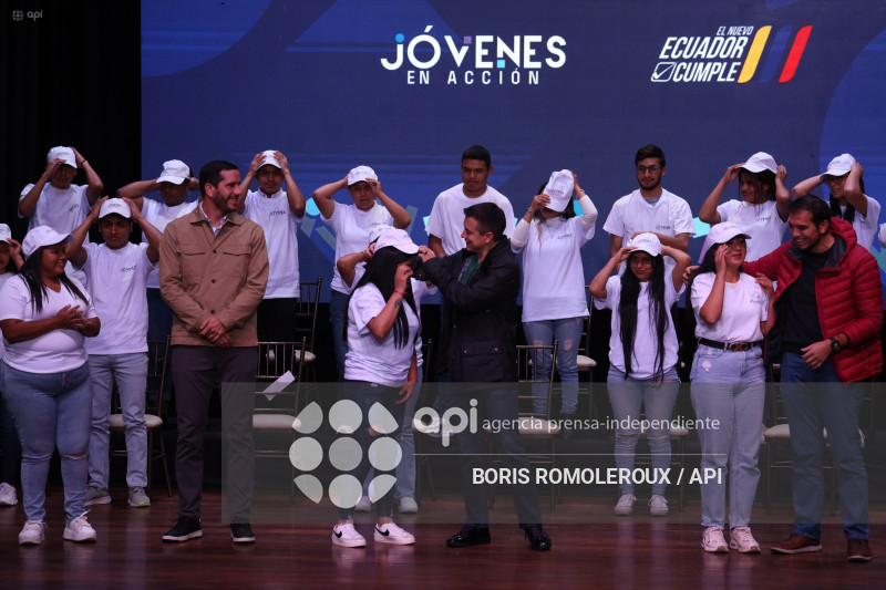 CUENCA-PRESIDENTE DANIEL NOBOA-JOVENES EN ACCION