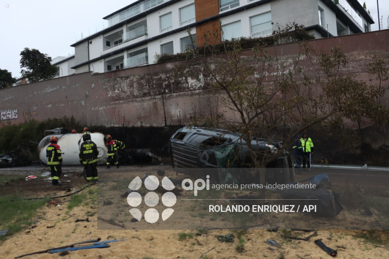 LIMPIEZA ACCIDENTE RUTA VIVA