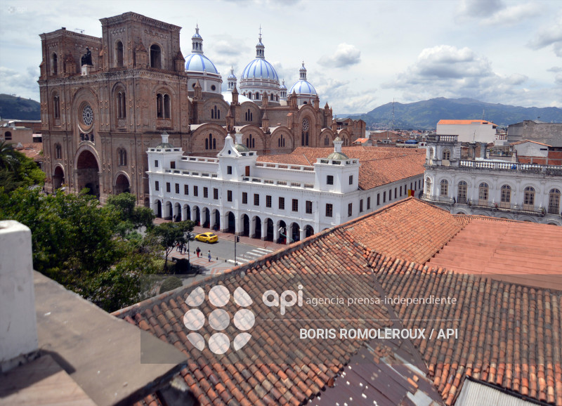CUENCA-INDEPENDENCIA 205 AÑOS