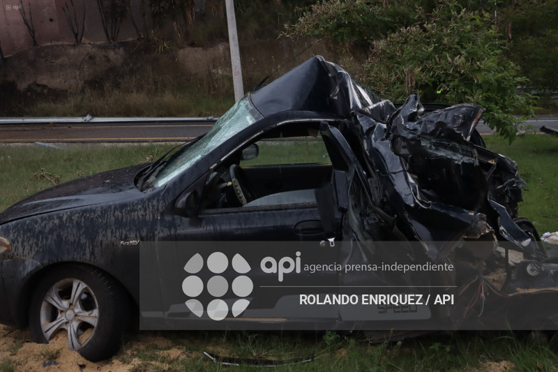 LIMPIEZA ACCIDENTE RUTA VIVA