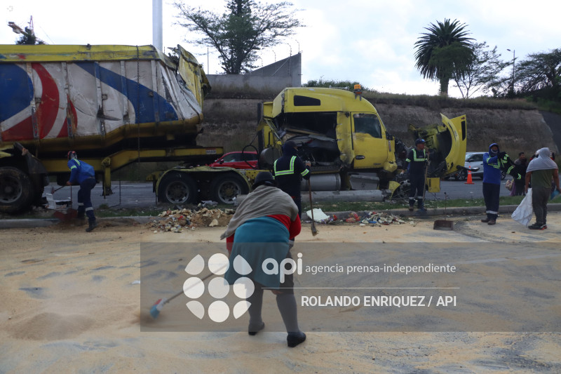 LIMPIEZA ACCIDENTE RUTA VIVA