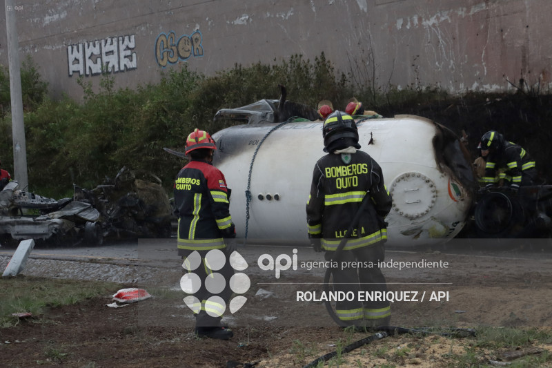 LIMPIEZA ACCIDENTE RUTA VIVA