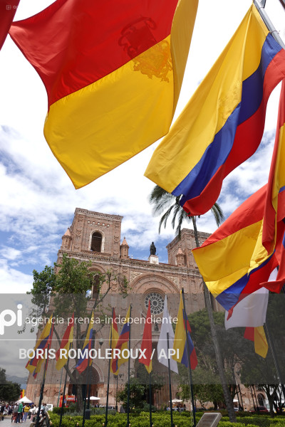 CUENCA-EMBANDERAMIENTO-FIESTAS INDEPENDENCIA