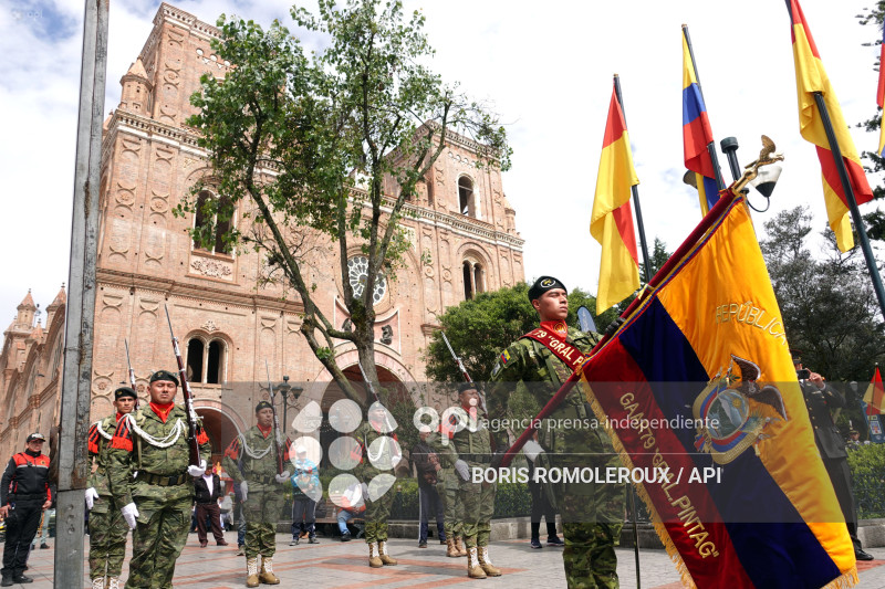 CUENCA-EMBANDERAMIENTO-FIESTAS INDEPENDENCIA