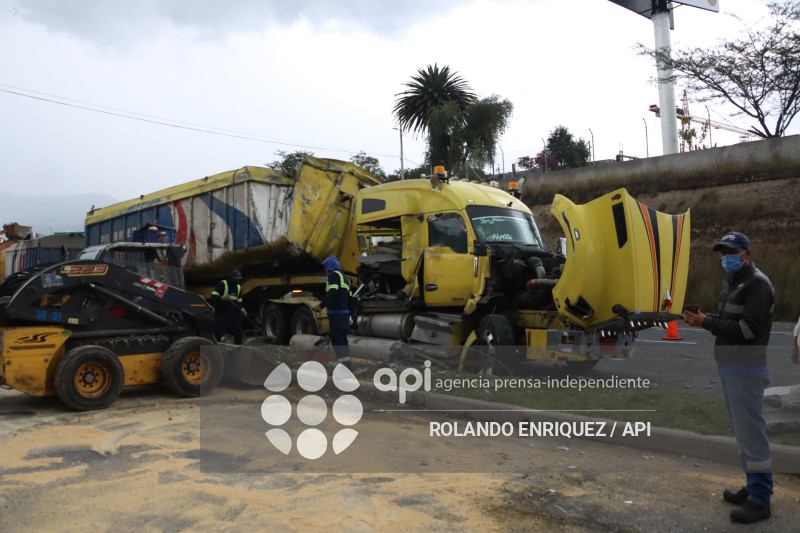 LIMPIEZA ACCIDENTE RUTA VIVA