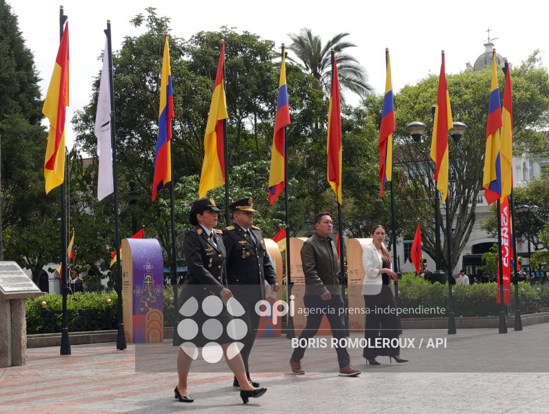 CUENCA-EMBANDERAMIENTO-FIESTAS INDEPENDENCIA