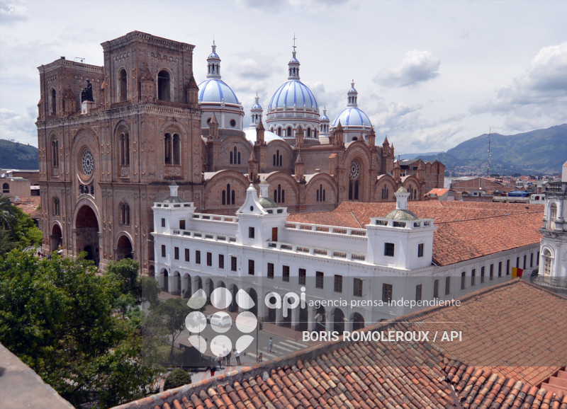 CUENCA-INDEPENDENCIA 205 AÑOS