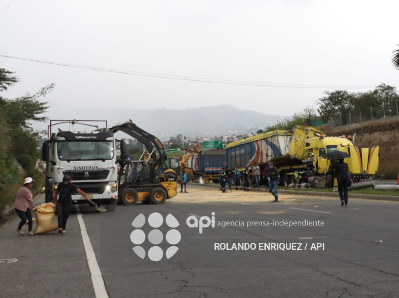 LIMPIEZA ACCIDENTE RUTA VIVA