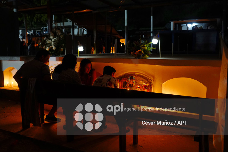 DIA DE DIFUNTOS NOCHE