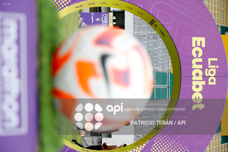 FBL LIGA ECUABET VINOTINTO VS MANTA