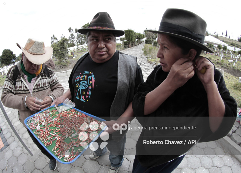 VISITA AUSENTE SALASAKAS