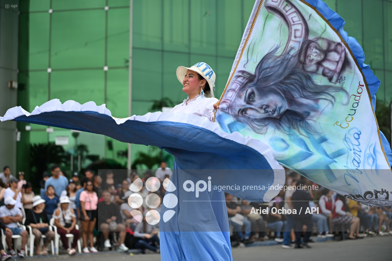 MANTA-DESFILE-CÍVICO