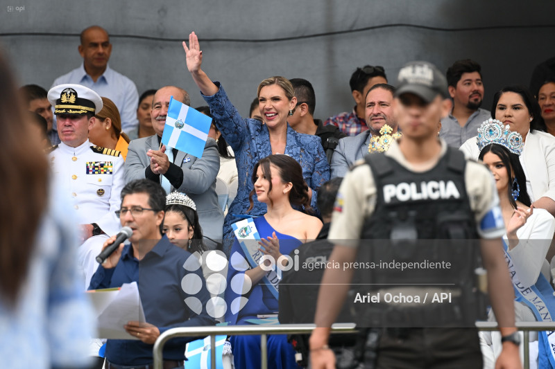 MANTA-DESFILE-CÍVICO
