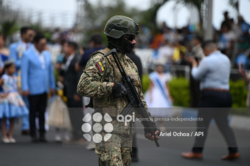 MANTA-DESFILE-CÍVICO