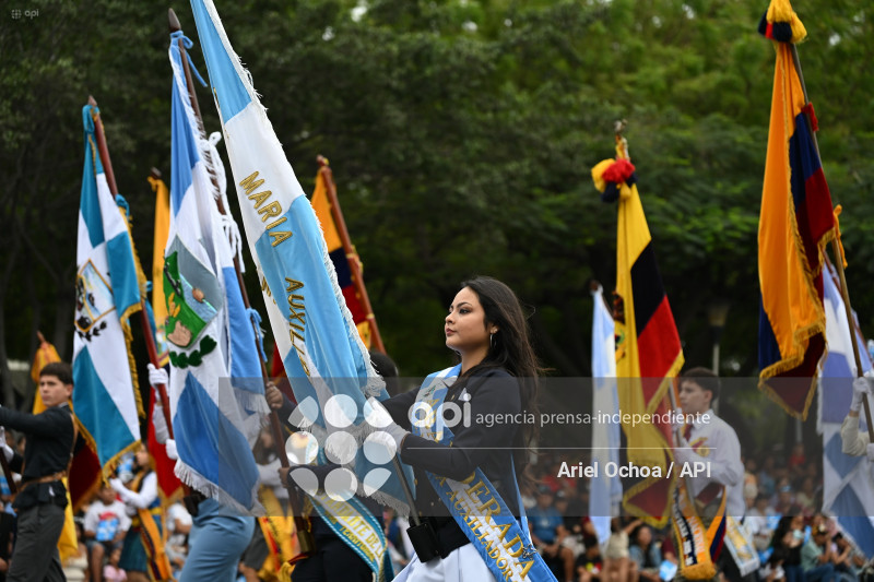 MANTA-DESFILE-CÍVICO