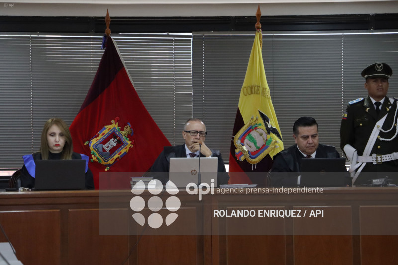 AUDIENCIA LESA HUMANIDAD ALFARO VIVE