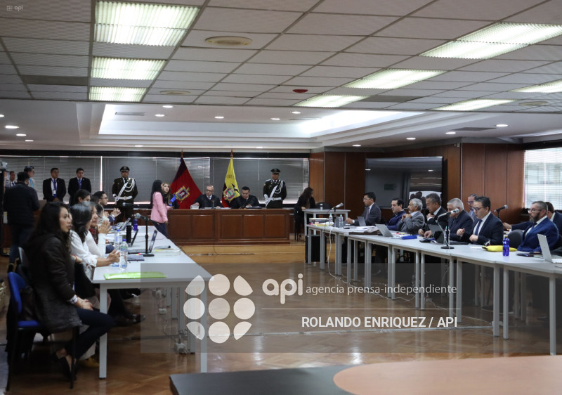 AUDIENCIA LESA HUMANIDAD ALFARO VIVE