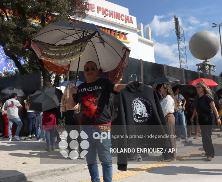 AMBIENTE ENTRADAS SHAKIRA