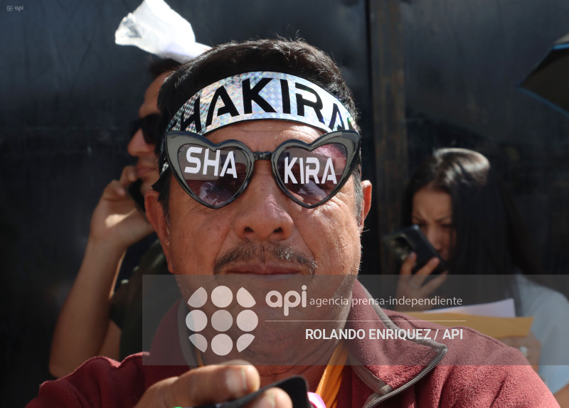 AMBIENTE ENTRADAS SHAKIRA