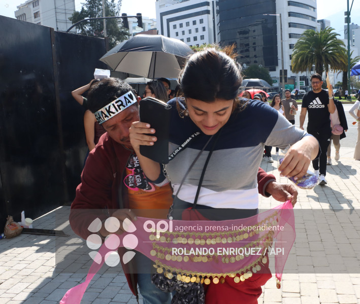 AMBIENTE ENTRADAS SHAKIRA