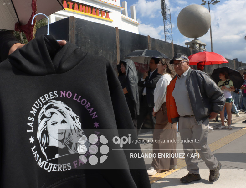 AMBIENTE ENTRADAS SHAKIRA