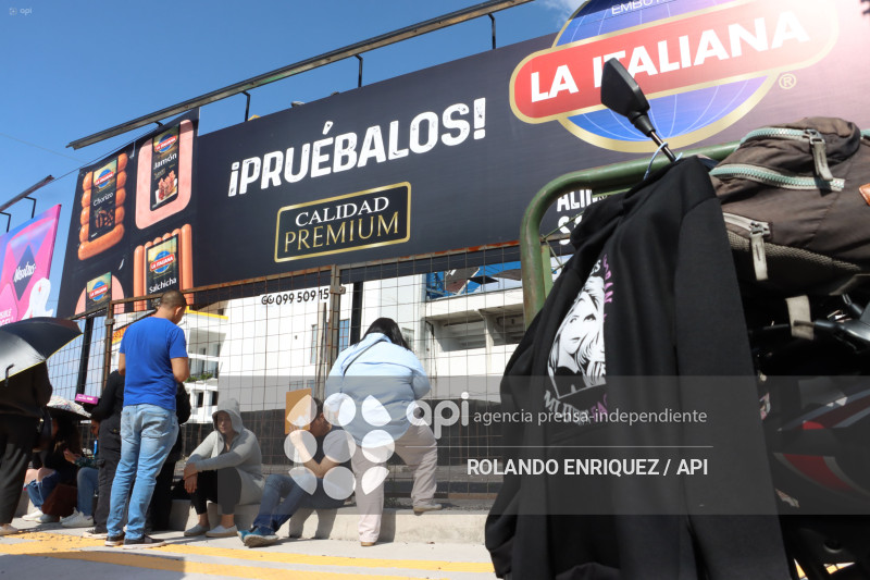 AMBIENTE ENTRADAS SHAKIRA