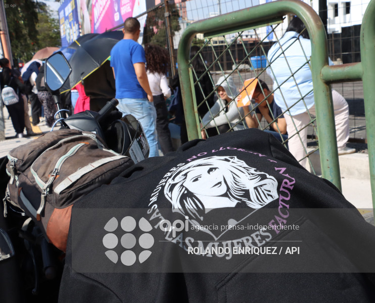 AMBIENTE ENTRADAS SHAKIRA