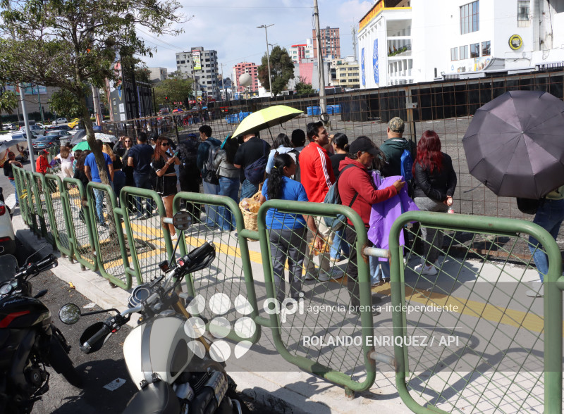 AMBIENTE ENTRADAS SHAKIRA
