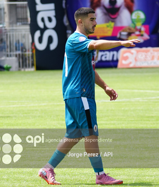 FBL LIGA ECUABET TECNICO VINO TINTO