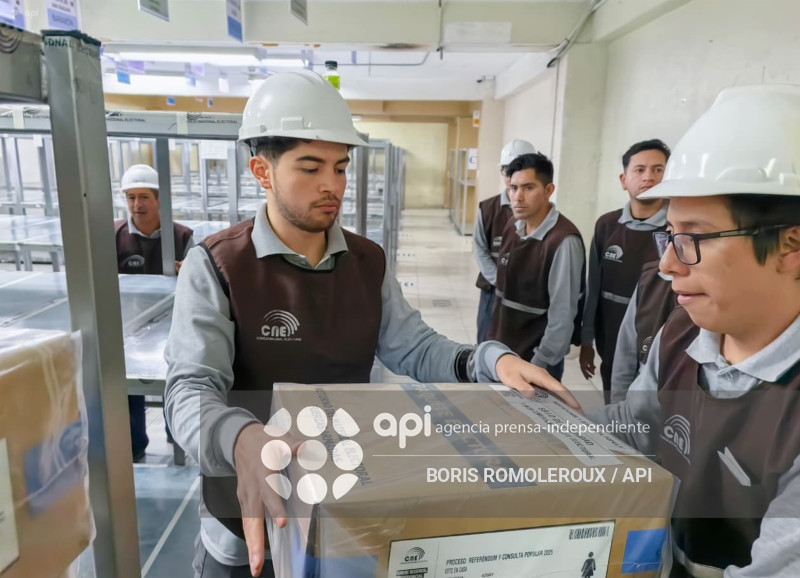 CUENCA-MATERIAL ELECTORAL-CONSULTA POPULAR