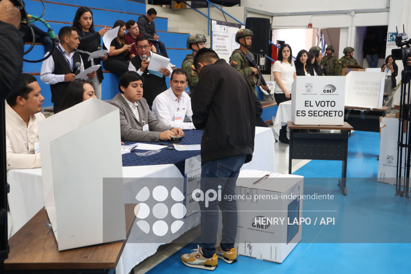 SIMULACRO REFERÉNDUM Y CONSULTA POPULAR