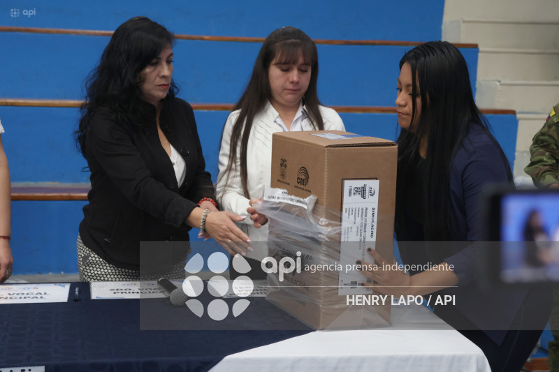SIMULACRO REFERÉNDUM Y CONSULTA POPULAR