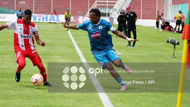 FBL LIGA ECUABET TECNICO VINO TINTO