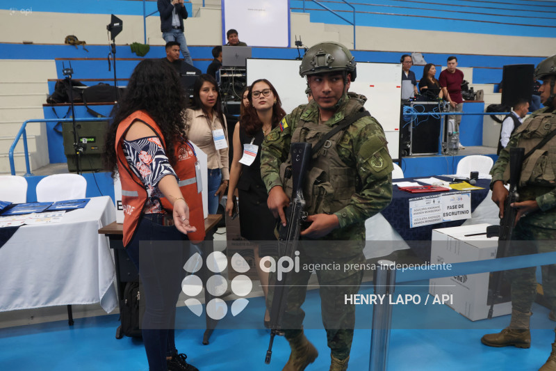 SIMULACRO REFERÉNDUM Y CONSULTA POPULAR