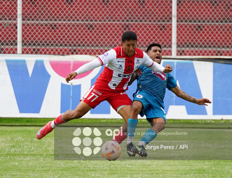 FBL LIGA ECUABET TECNICO VINO TINTO